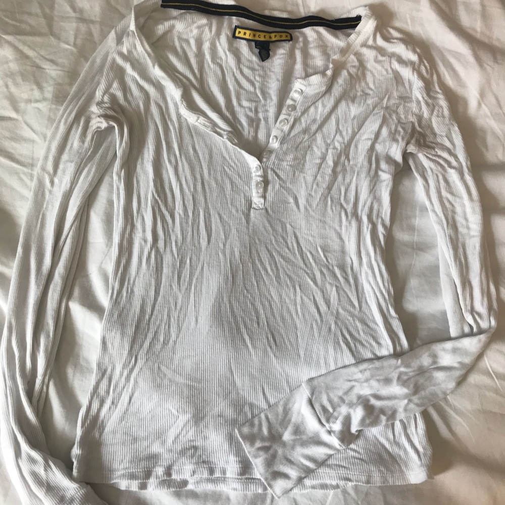 Long sleeve shirt.
